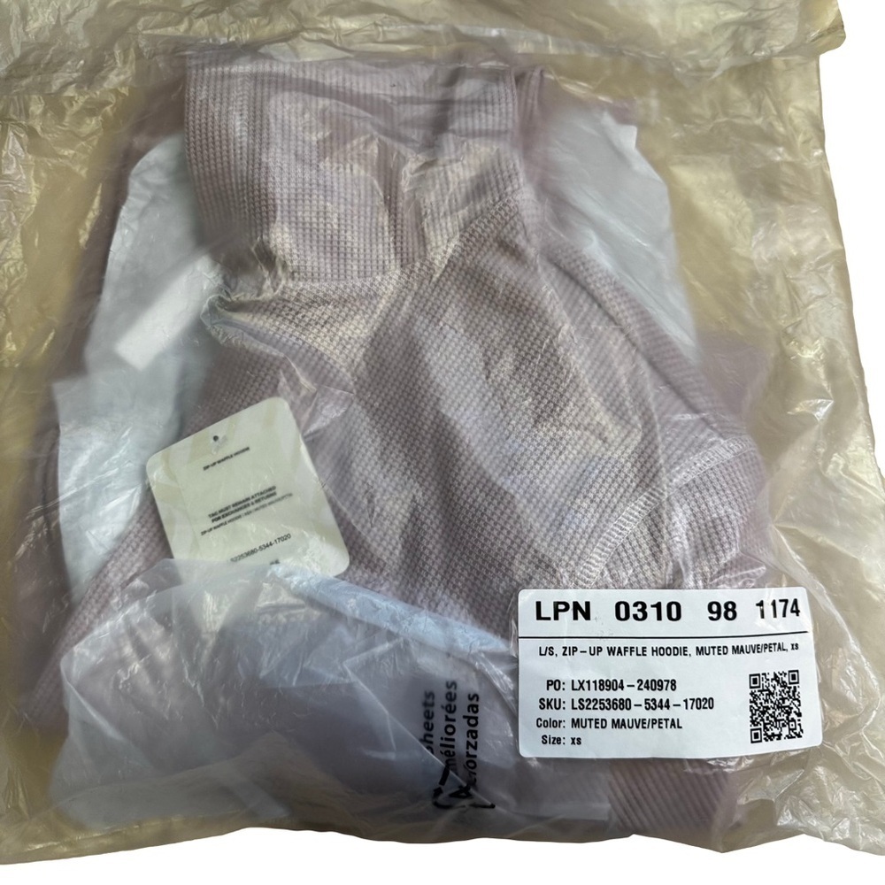 Fabletics Women's XS Zip-Up Waffle Hoodie Muted Mauve Petal Pockets Ribbed Cuffs - Picture 9 of 15